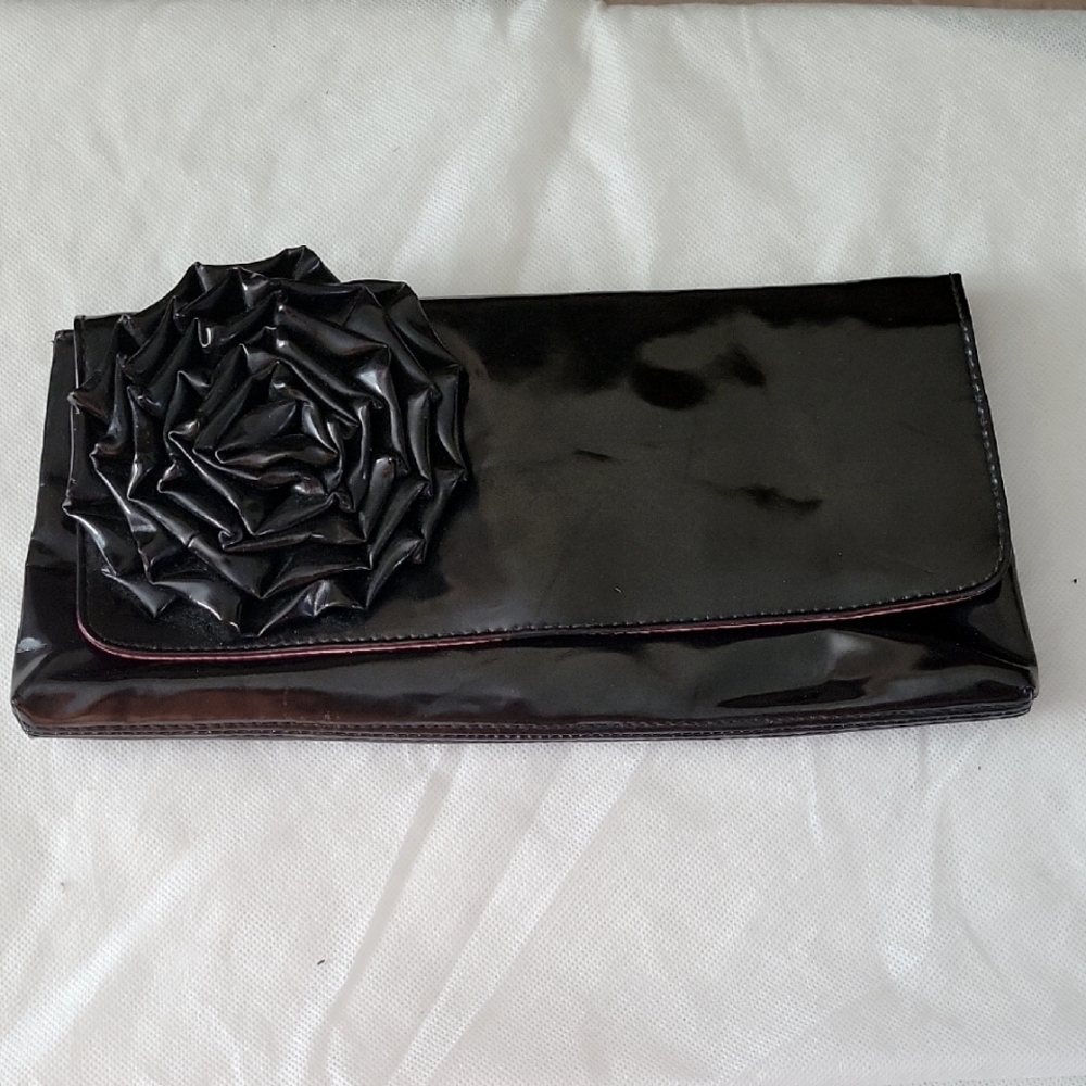 Black Patent Clutch with 3D Rosette Detail – Elegant & Eye-Catching Evening Bag